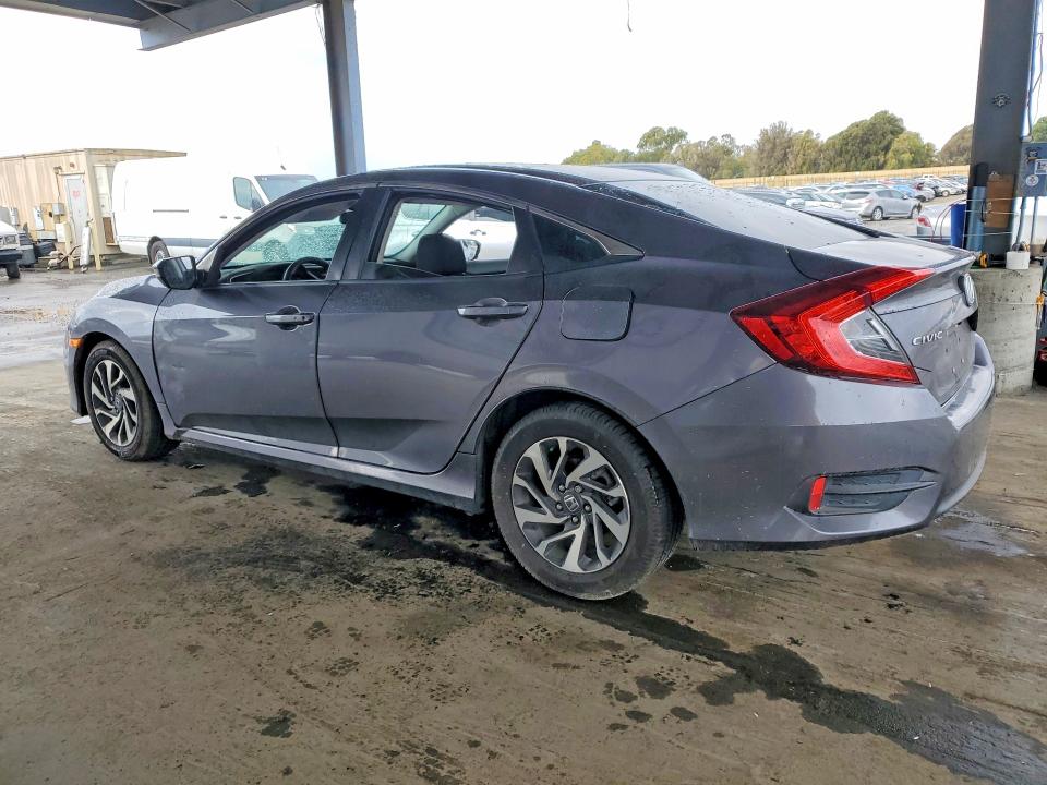 Photo 2 from auction – 2016 HONDA CIVIC EX with VIN 19XFC2F87GE238066