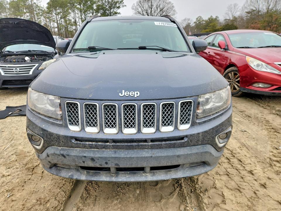 Photo 5 from auction – 2015 JEEP COMPASS LA with VIN 1C4NJDEB5FD162972