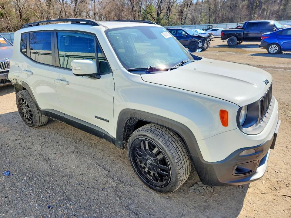 Photo 4 from auction – 2017 JEEP RENEGADE with VIN ZACCJABBXHPG25249