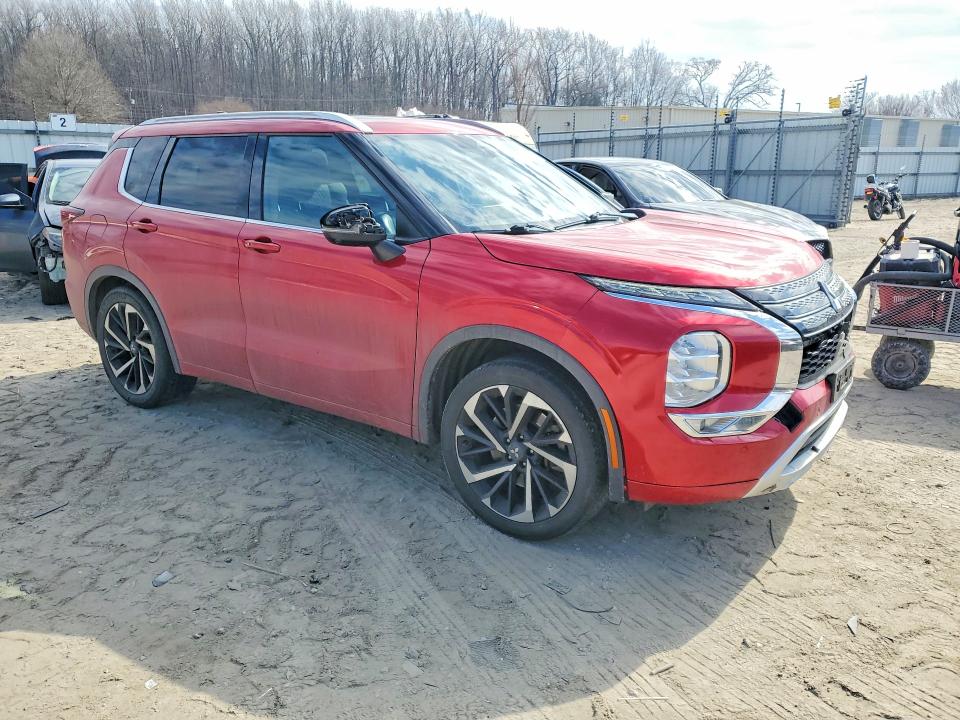 Photo 4 from auction – 2022 MITSUBISHI OUTLANDER with VIN JA4J3VA86NZ023020