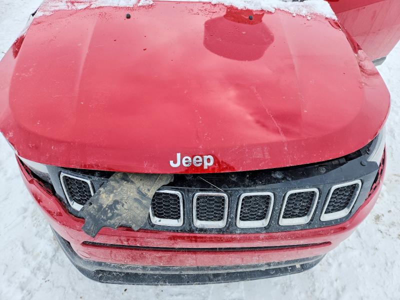 Photo 11 from auction – 2018 JEEP COMPASS with VIN 3C4NJDBB1JT211799