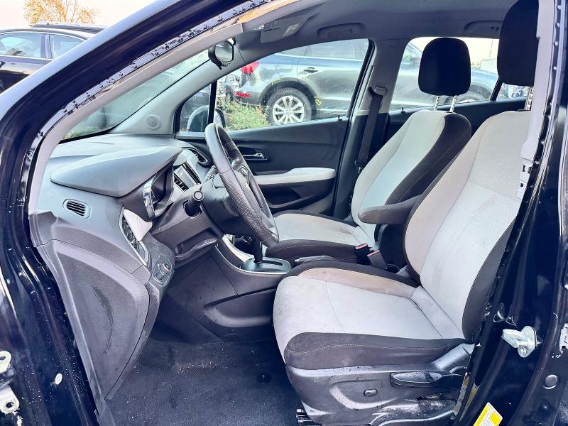 Photo 5 from auction – 2020 CHEVROLET TRAX with VIN 3GNCJKSB5LL224920