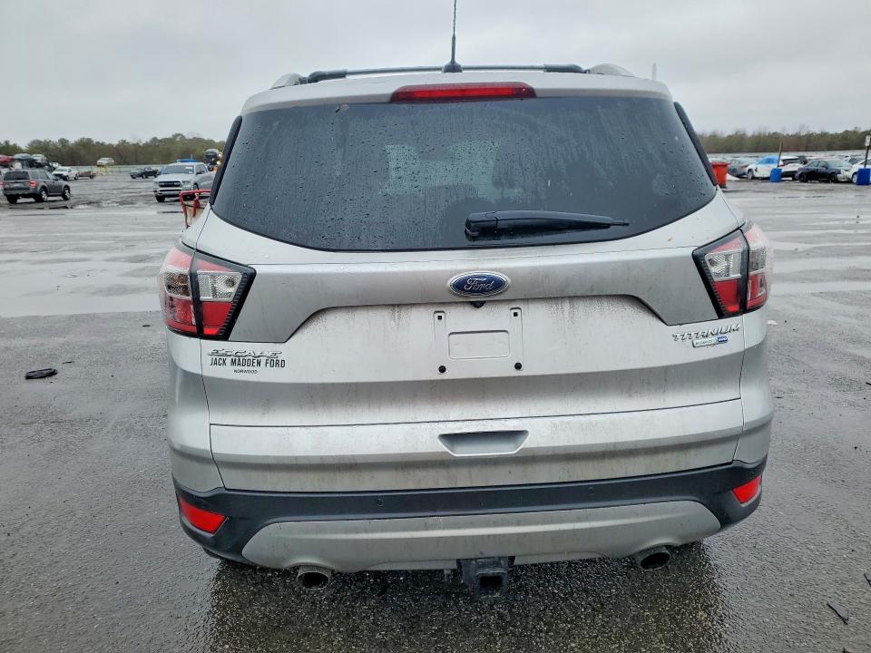 Photo 6 from auction – 2017 FORD ESCAPE with VIN 1FMCU9J99HUA07032