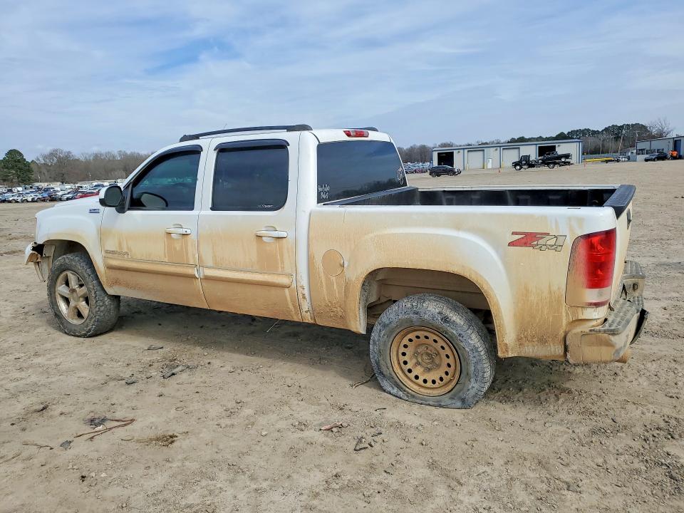 Photo 2 from auction – 2013 GMC SIERRA with VIN 3GTP2WE77DG173937