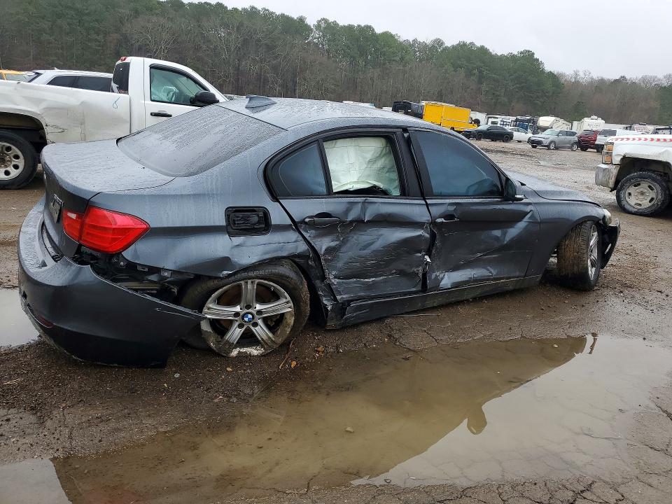 Photo 3 from auction – 2015 BMW 320 with VIN WBA3B1G5XFNT64062