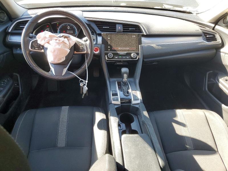 Photo 8 from auction – 2018 HONDA CIVIC EX with VIN 19XFC2F75JE003163