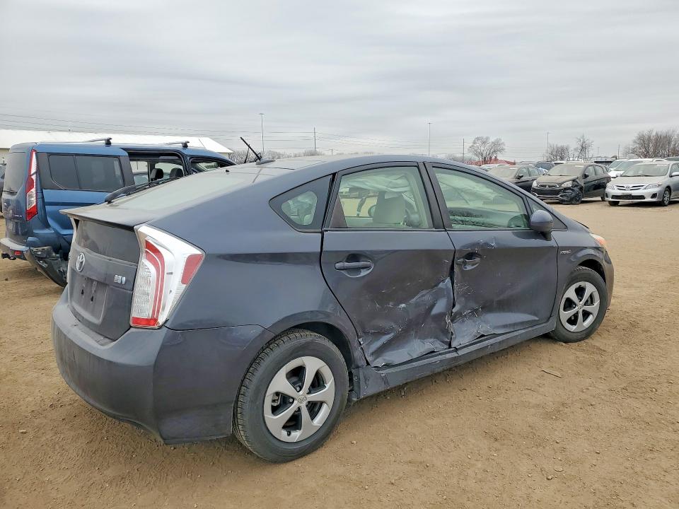 Photo 3 from auction – 2012 TOYOTA PRIUS with VIN JTDKN3DU3C1541888