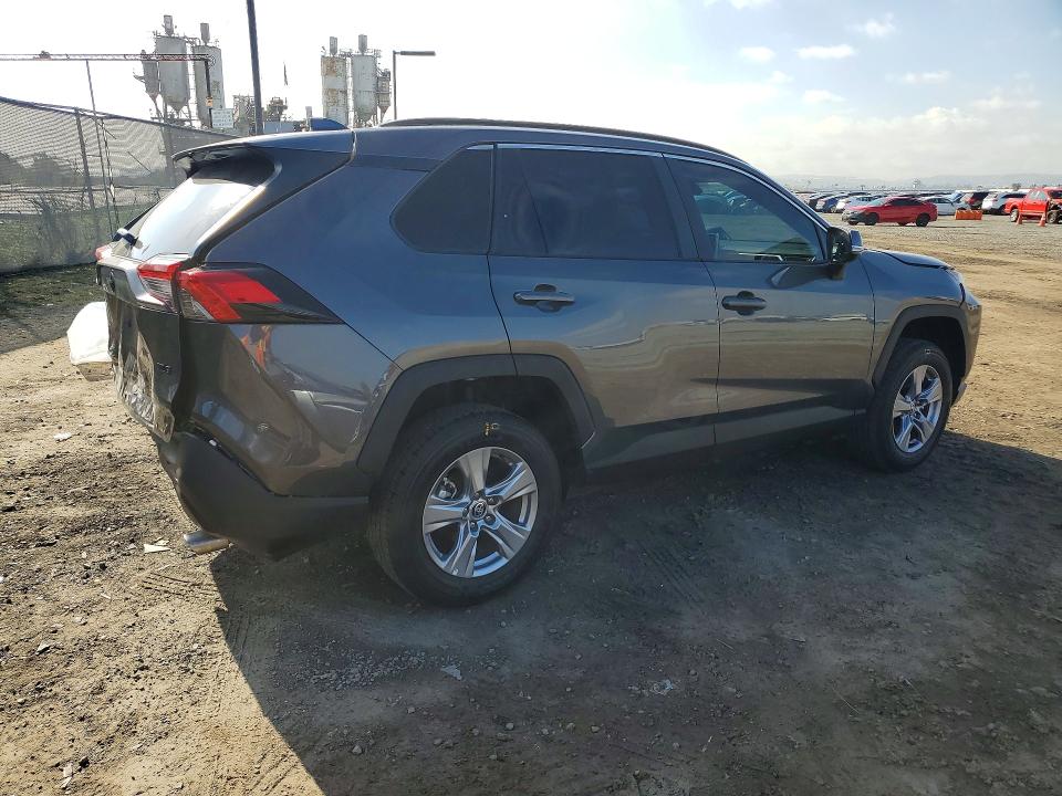 Photo 3 from auction – 2025 TOYOTA RAV4 with VIN 2T3W1RFV1SW430200