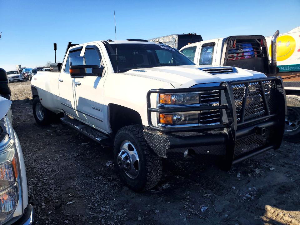 Photo 4 from auction – 2019 CHEVROLET SILVERADO with VIN 1GC4KXEY3KF235673