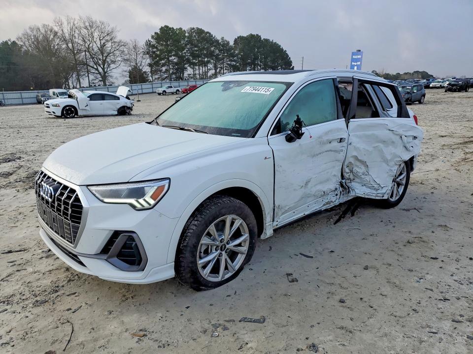 AUDI Q3 PREMIUM 2025 with VIN WA1DEDF35S1063310 - Photo from auction