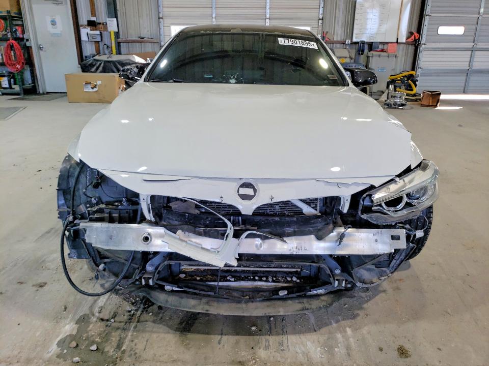 Photo 5 from auction – 2015 BMW M4 with VIN WBS3R9C56FK329905