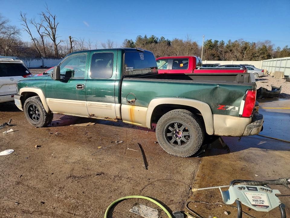 Photo 2 from auction – 2003 CHEVROLET SILVERADO with VIN 2GCEK19T531229818