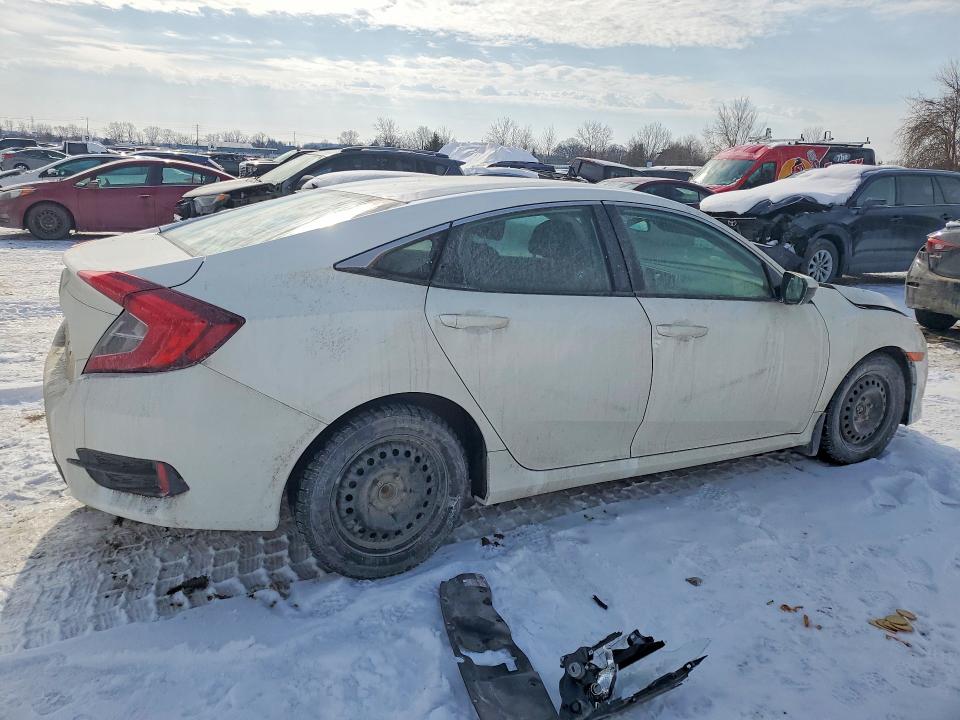 Photo 3 from auction – 2018 HONDA CIVIC with VIN 2HGFC2F54JH044078