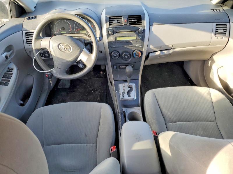 Zdjęcie 8 z aukcji – 2010 TOYOTA COROLLA BA z VIN 2T1BU4EE2AC518420