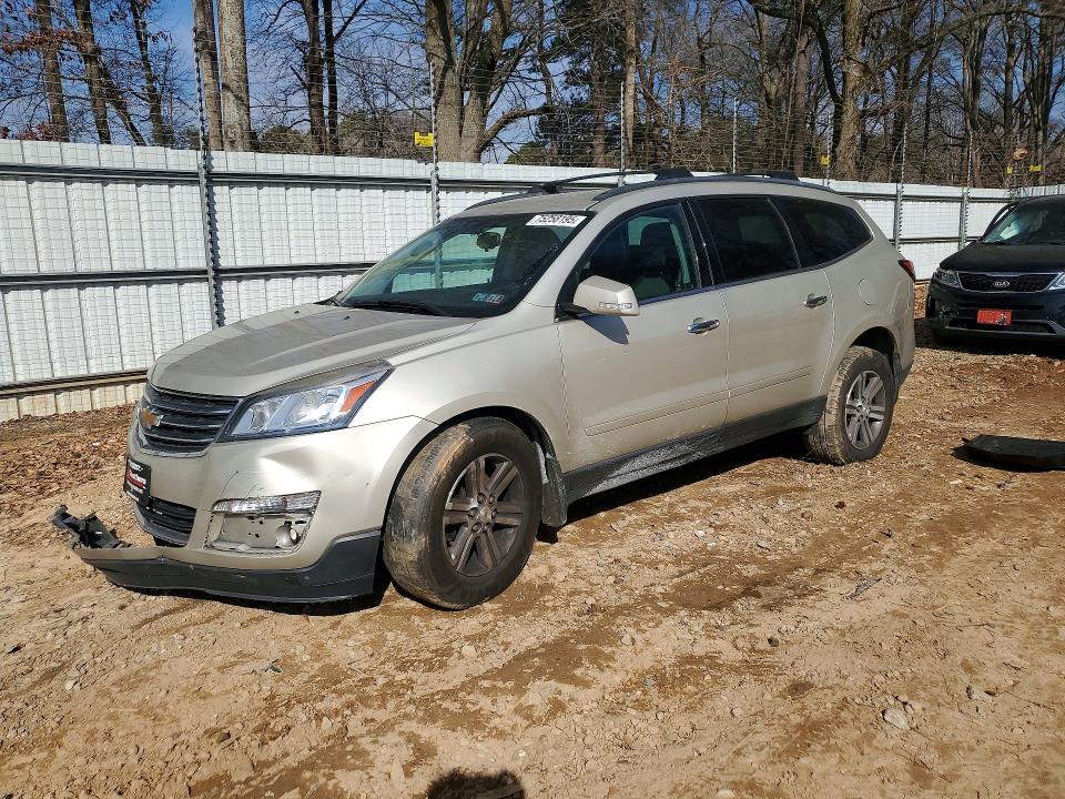 CHEVROLET TRAVERSE L 2015 with VIN 1GNKVGKD2FJ234461 - Photo from auction