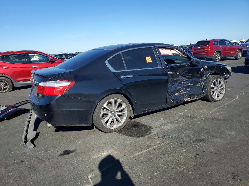 Photo 3 from auction – 2013 HONDA ACCORD with VIN 1HGCR2F52DA272004