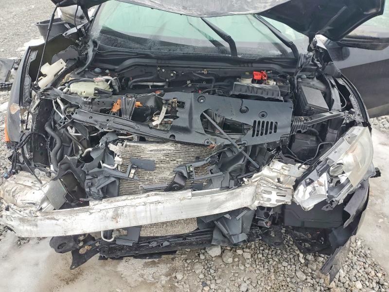 Photo 11 from auction – 2018 HONDA CIVIC with VIN 2HGFC2F75JH553470