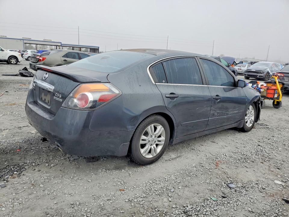 Photo 3 from auction – 2011 NISSAN ALTIMA with VIN 1N4AL2AP1BN467619