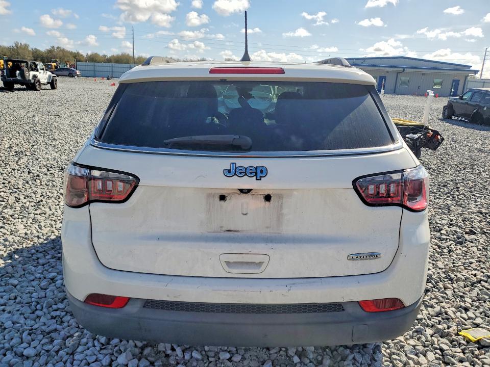 Photo 6 from auction – 2019 JEEP COMPASS with VIN 3C4NJCBB4KT851789