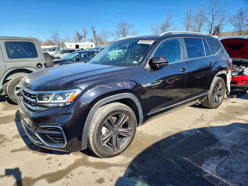 VOLKSWAGEN ATLAS SEL 2022 with VIN 1V2AR2CA2NC523325 - Photo from auction