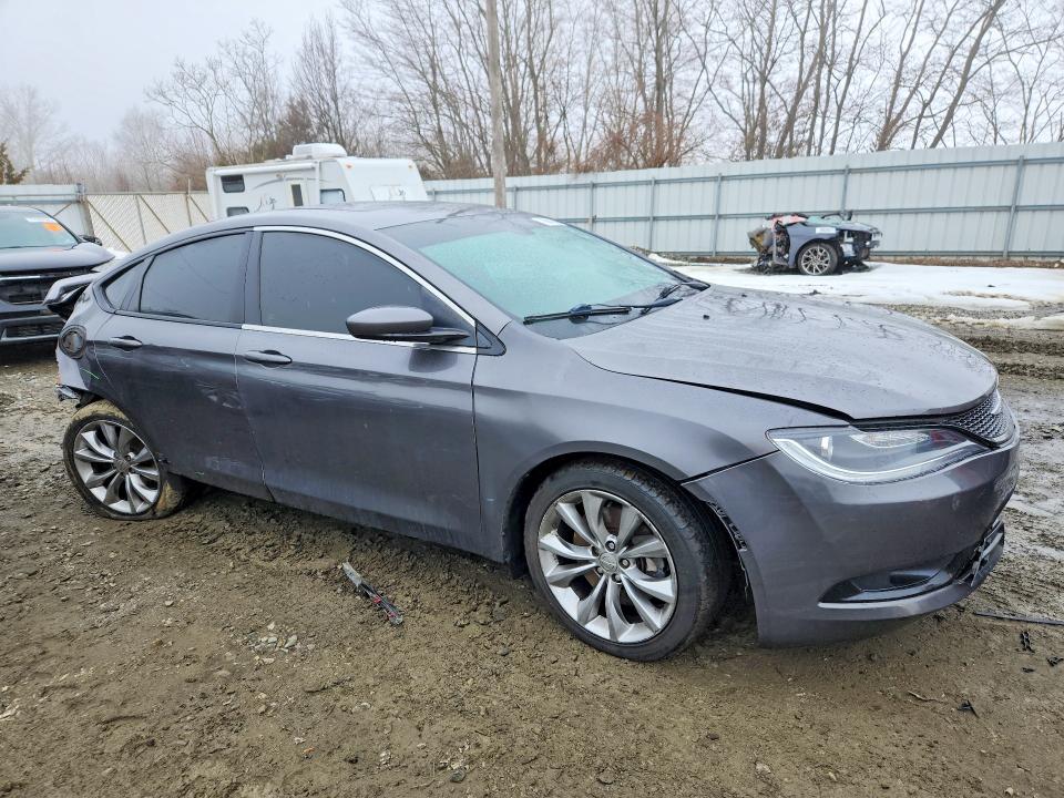 Photo 4 from auction – 2015 CHRYSLER 200 with VIN 1C3CCCBGXFN638384
