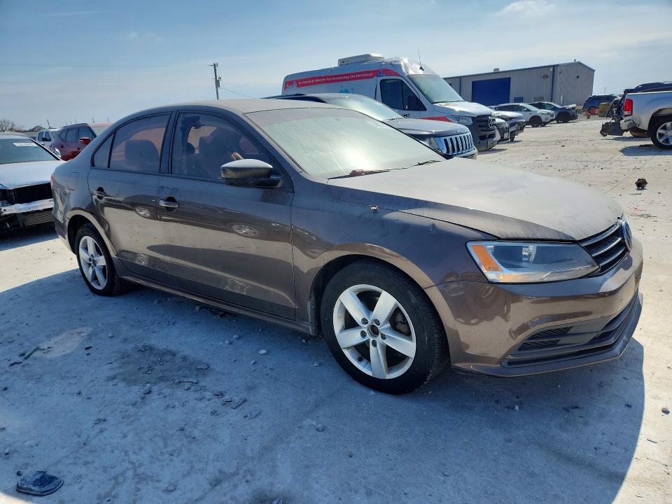 Photo 4 from auction – 2015 VOLKSWAGEN JETTA BASE with VIN 3VW2K7AJ1FM265807