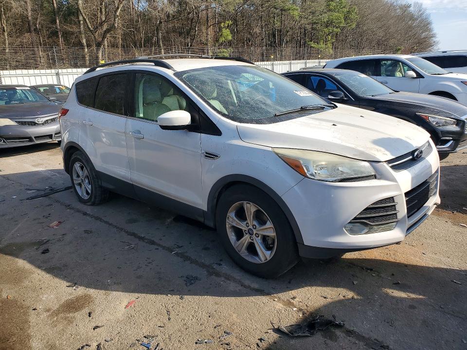 Photo 4 from auction – 2014 FORD ESCAPE with VIN 1FMCU0GX3EUC16179