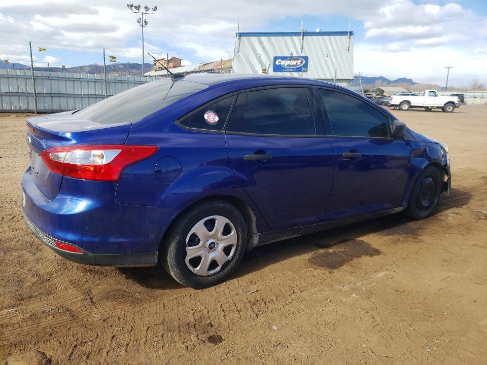 Photo 3 from auction – 2012 FORD FOCUS with VIN 1FAHP3E2XCL340937