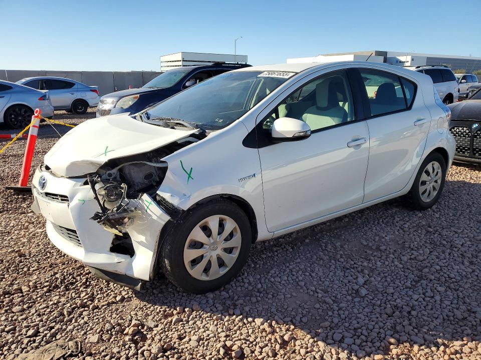 TOYOTA PRIUS C 2014 with VIN JTDKDTB33E1068154 - Photo from auction