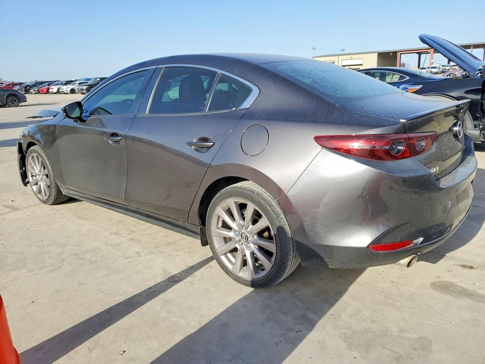 Photo 2 from auction – 2020 MAZDA 3 with VIN 3MZBPACL8LM126671