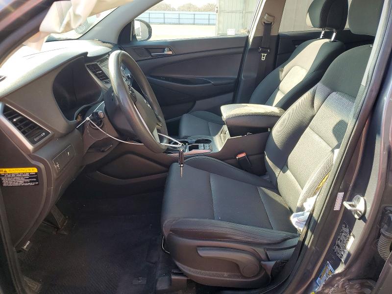 Photo 7 from auction – 2017 HYUNDAI TUCSON SE with VIN KM8J23A41HU569182