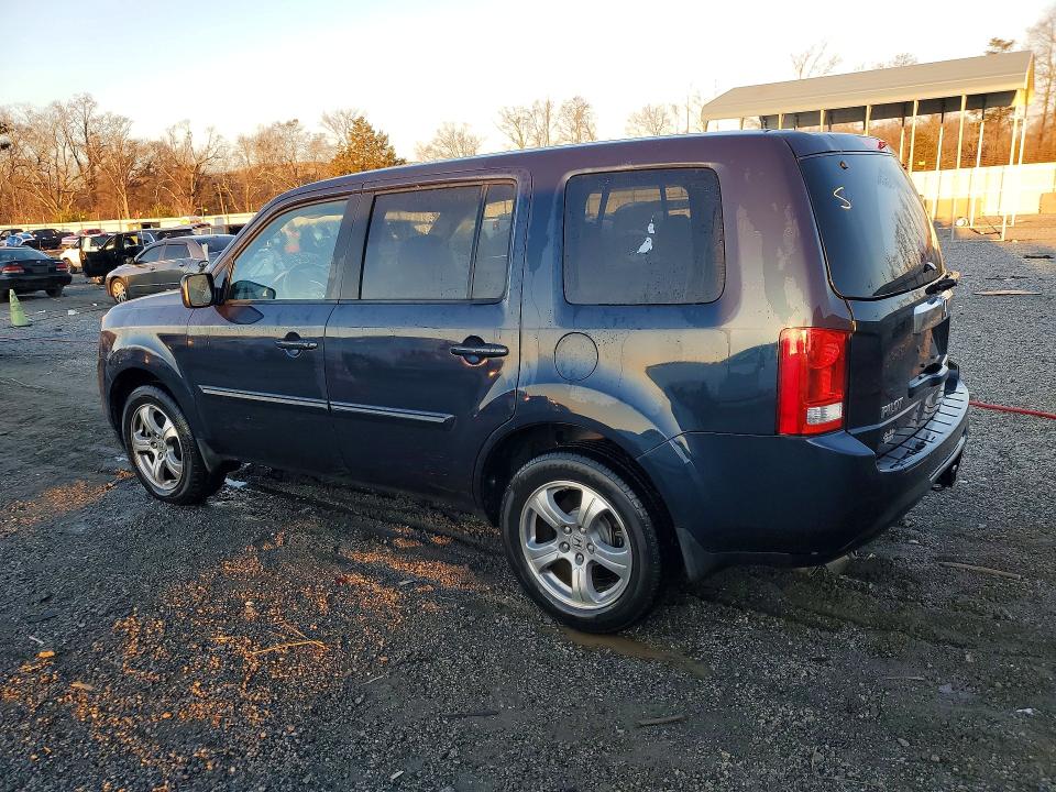 Photo 2 from auction – 2012 HONDA PILOT with VIN 5FNYF3H54CB028408