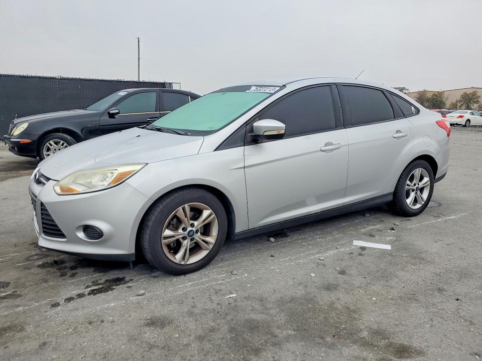 FORD FOCUS 2013 with VIN 1FADP3F26DL122847 - Photo from auction