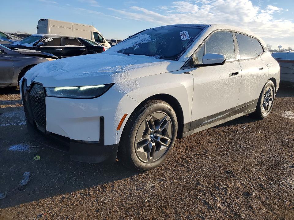 BMW IX XDRIVE5 2022 with VIN WB523CF0XNCK60528 - Photo from auction