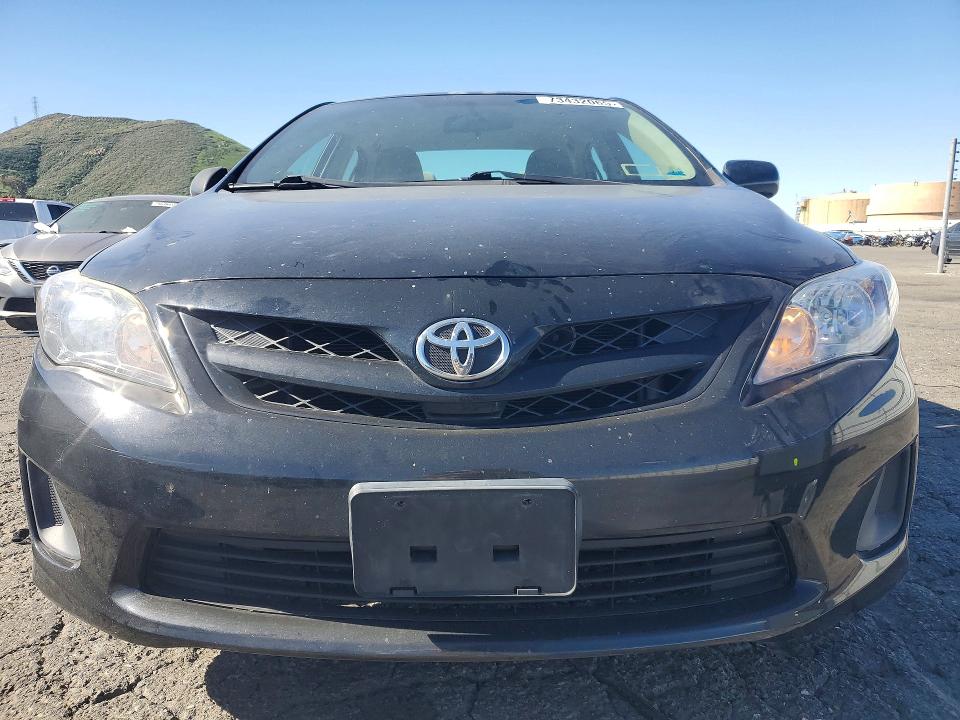Photo 5 from auction – 2011 TOYOTA COROLLA with VIN 2T1BU4EE1BC734065