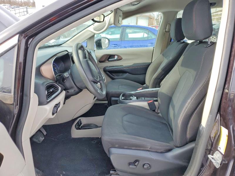 Photo 7 from auction – 2018 CHRYSLER PACIFICA with VIN 2C4RC1FG7JR157055