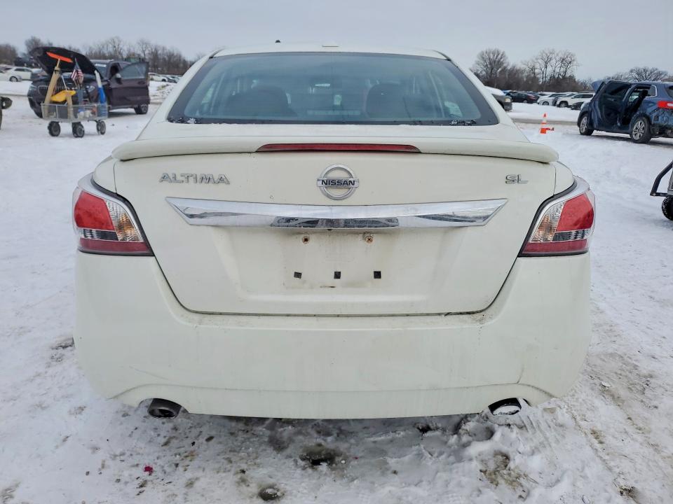 Photo 6 from auction – 2015 NISSAN ALTIMA 2.5 with VIN 1N4AL3AP1FC473895