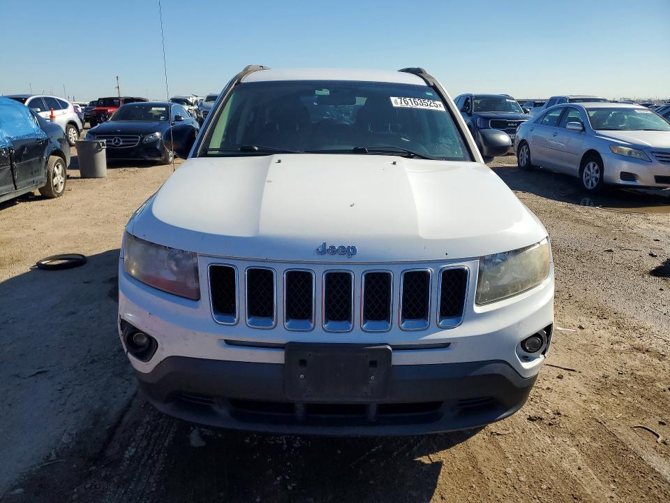 Photo 5 from auction – 2014 JEEP COMPASS SP with VIN 1C4NJCBA4ED844150