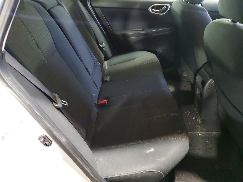 Photo 10 from auction – 2015 NISSAN SENTRA with VIN 3N1AB7AP1FY276885