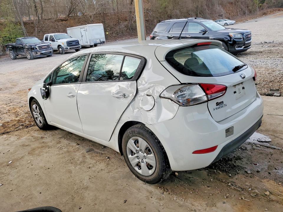 Photo 2 from auction – 2017 KIA FORTE with VIN KNAFK5A82H5725522