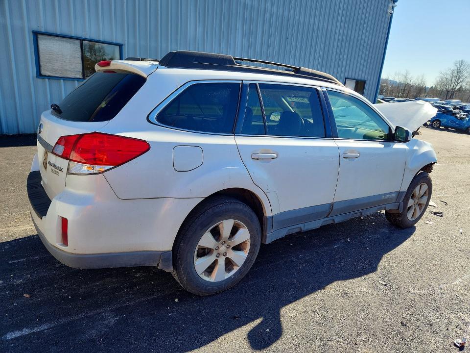 Photo 3 from auction – 2010 SUBARU OUTBACK with VIN 4S4BRBKC1A3352906