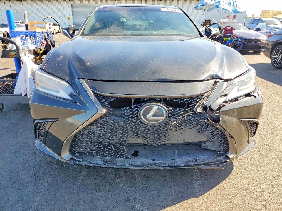 Photo 5 from auction – 2019 LEXUS ES with VIN 58ABZ1B18KU032057