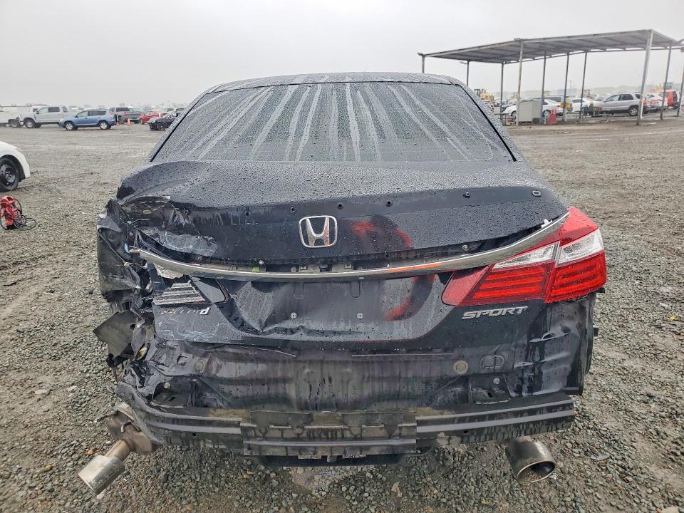 Photo 6 from auction – 2016 HONDA ACCORD with VIN 1HGCR2F50GA187652