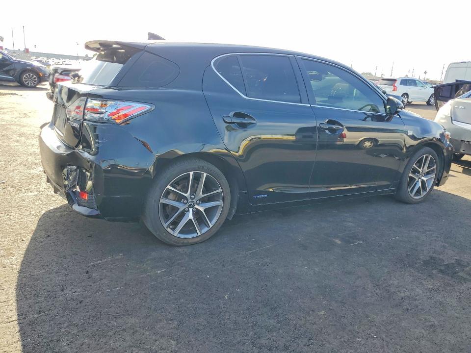 صورة رقم 3 من المزاد - 2014 LEXUS CT 200H مع VIN JTHKD5BH7E2177801