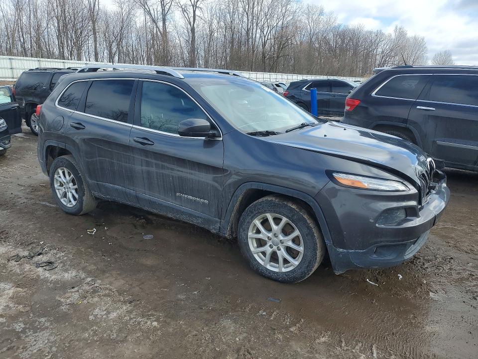 Photo 4 from auction – 2016 JEEP CHEROKEE with VIN 1C4PJLCS3GW346819