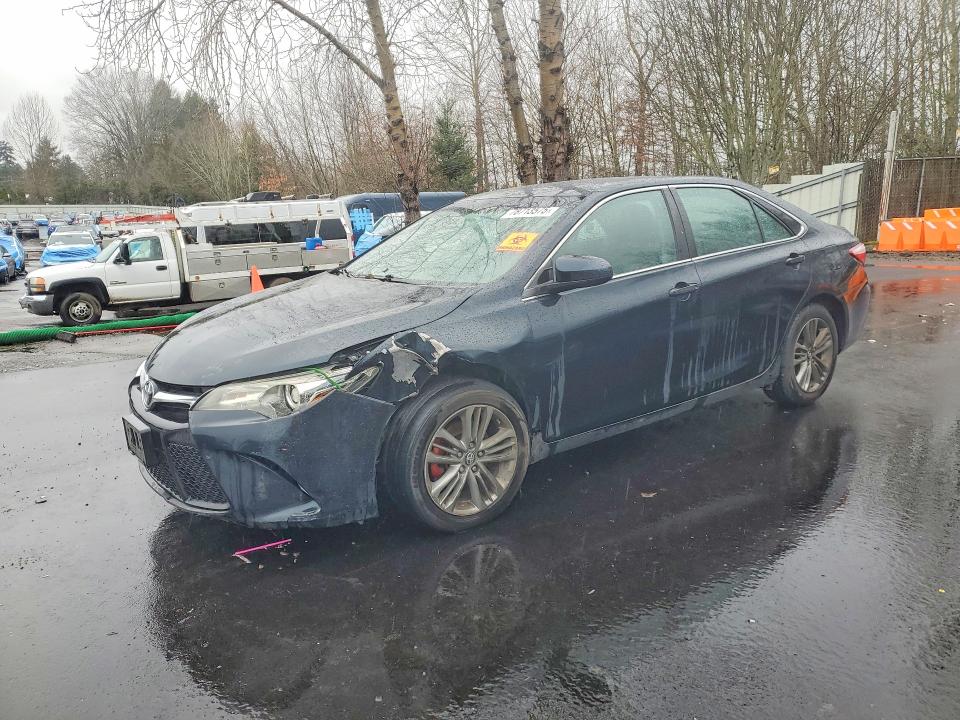 TOYOTA CAMRY 2016 with VIN 4T1BF1FK2GU233737 - Photo from auction
