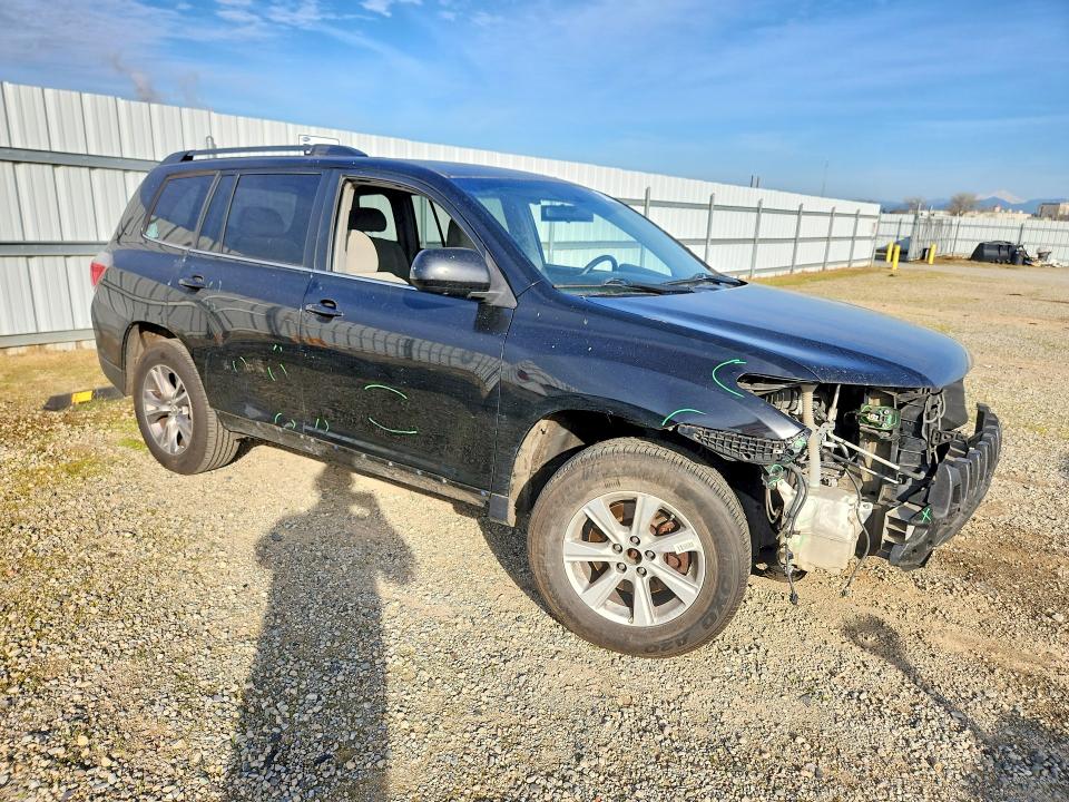Photo 4 from auction – 2011 TOYOTA HIGHLANDER with VIN 5TDBK3EH3BS081336