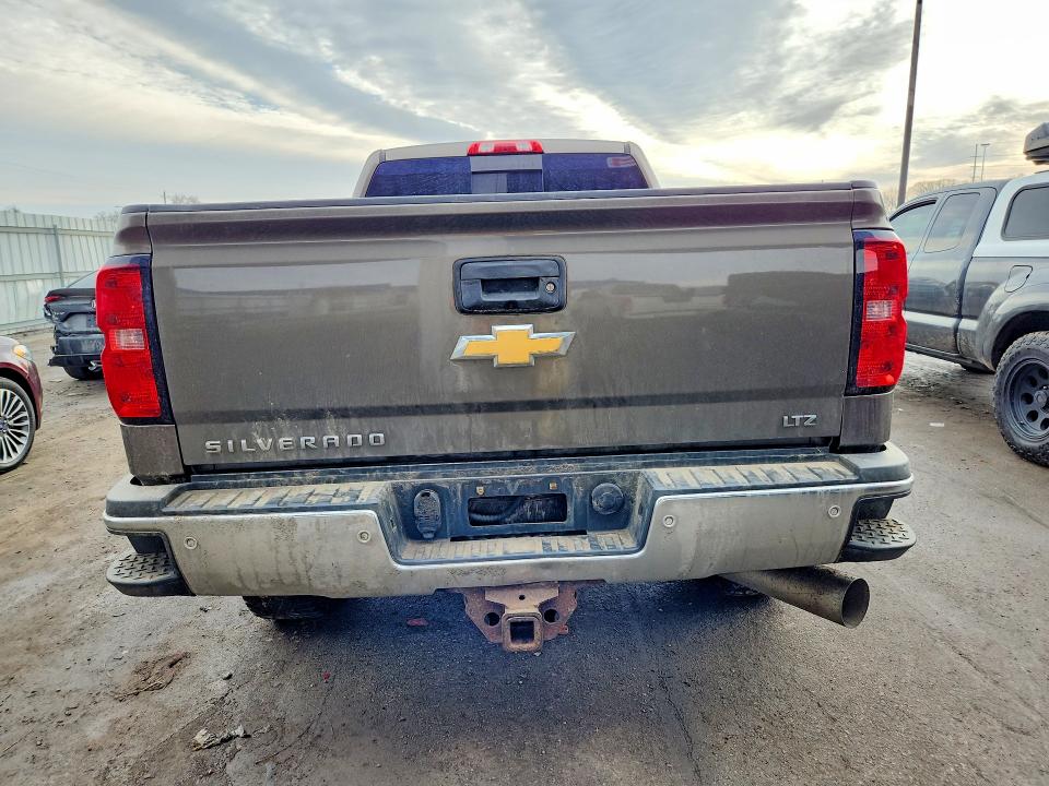 Photo 6 from auction – 2015 CHEVROLET SILVERADO with VIN 1GC1KWE86FF535310