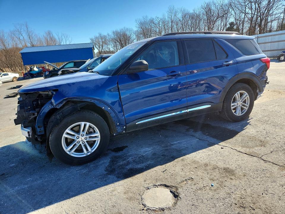 FORD EXPLORER 2021 with VIN 1FMSK8DH0MGB53200 - Photo from auction