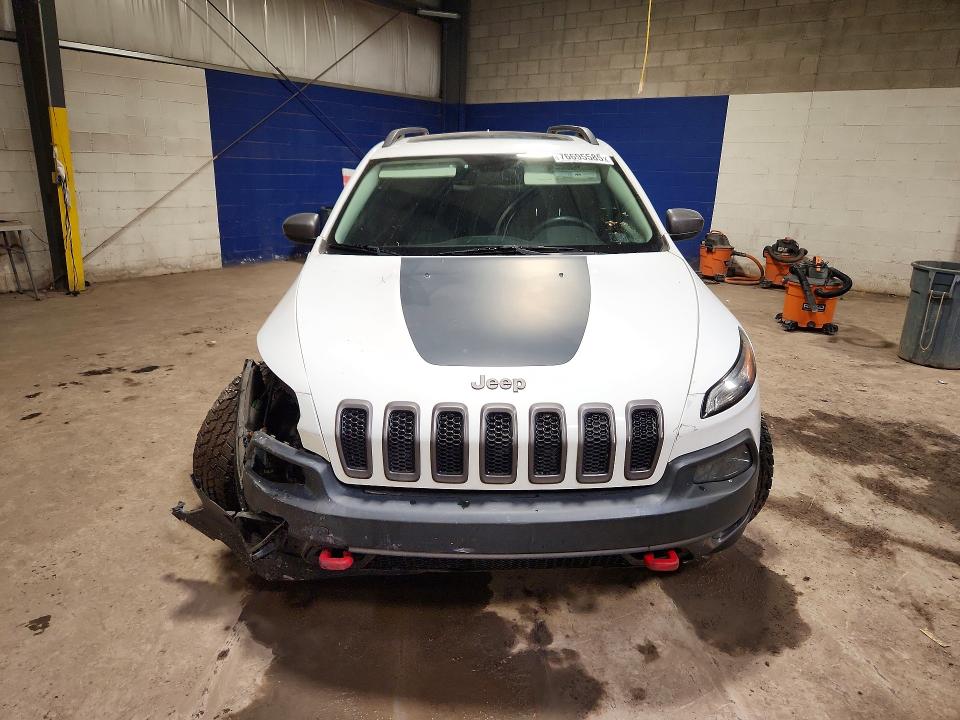 Photo 5 from auction – 2015 JEEP CHEROKEE with VIN 1C4PJMBS2FW525178